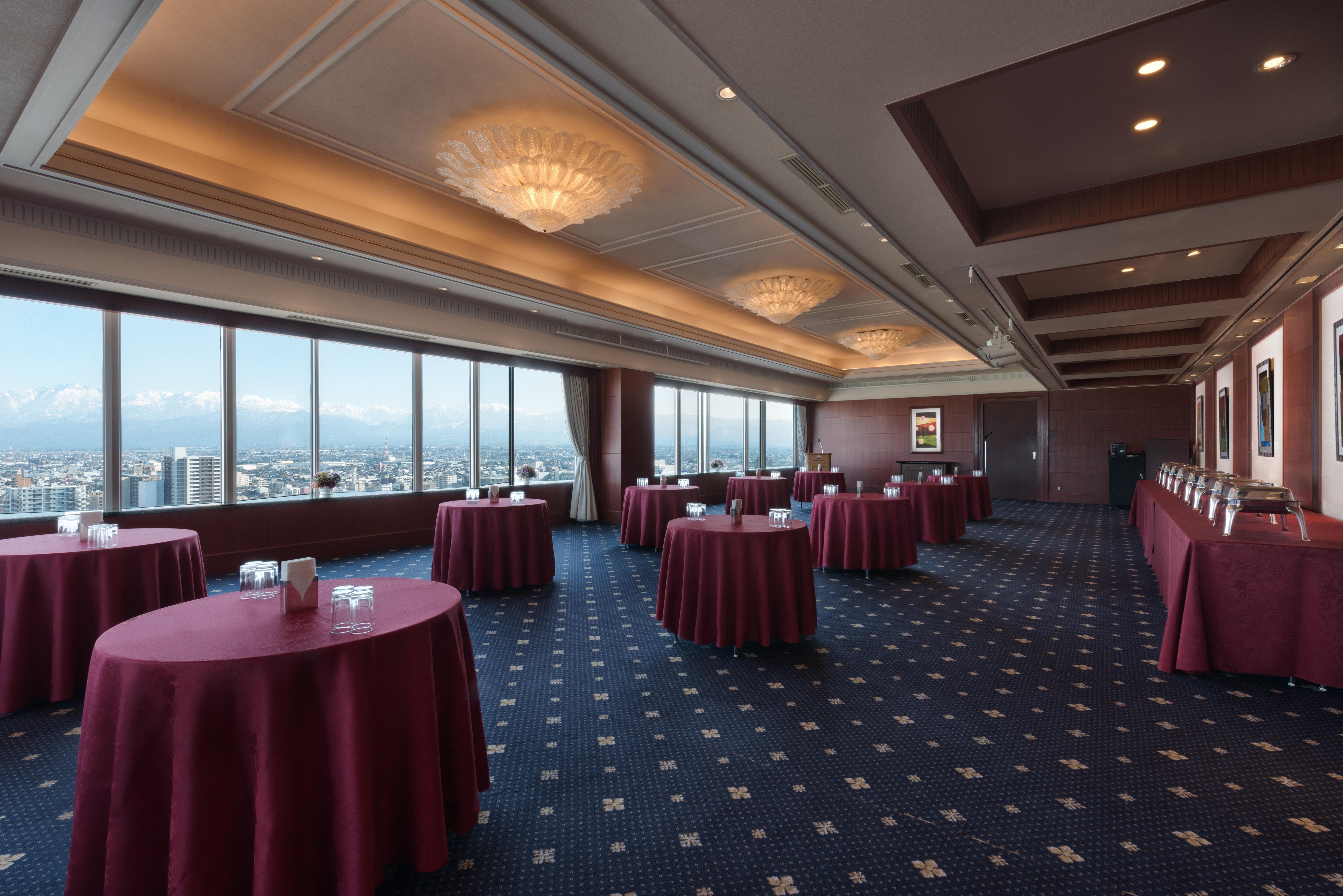 Hotel Ana Crowne Plaza Toyama By Ihg Exterior foto